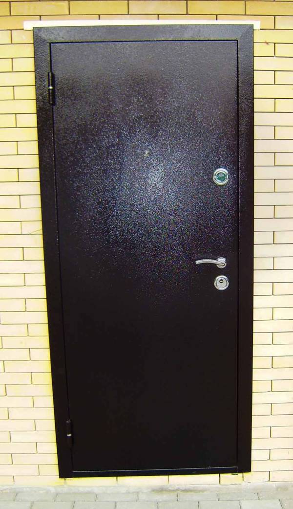 Дверь металлическая № д6 (Классика молоток)